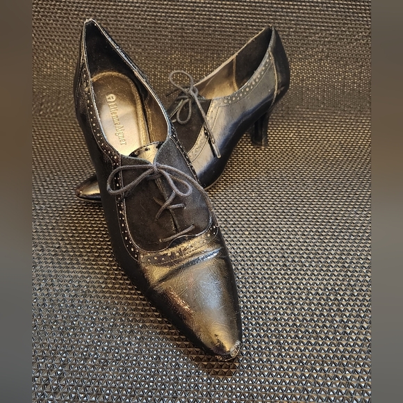 Etienne Aigner Black Heeled Shoes - Picture 8 of 10